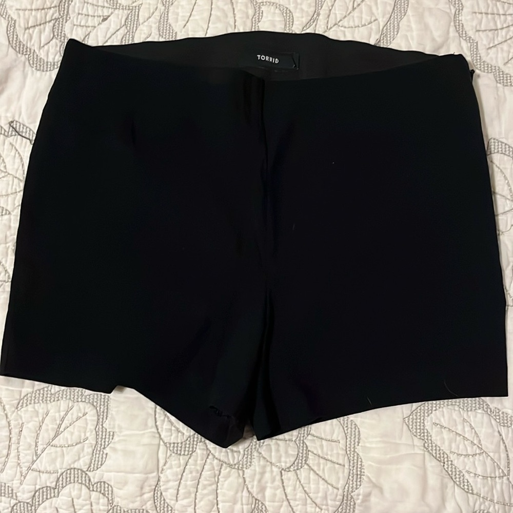 Torrid Sz 16 shorts